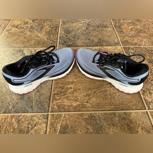 Brooks Trace 2 Adaptive Running Sneakers- Blue/Purple, Women’s Size 7